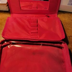Thirty-one make up bag
